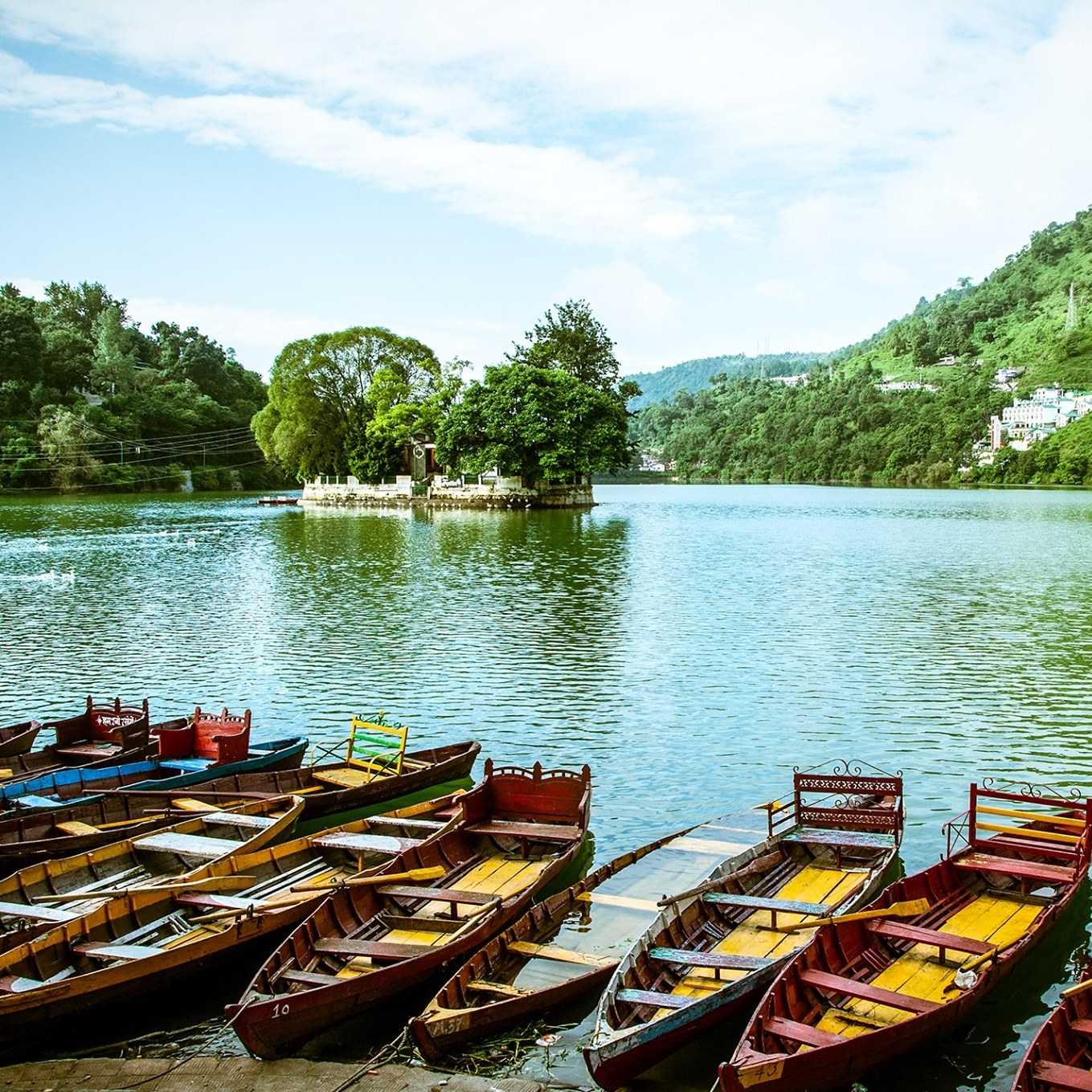 Bhimtal bike rental for peaceful rides around the lake